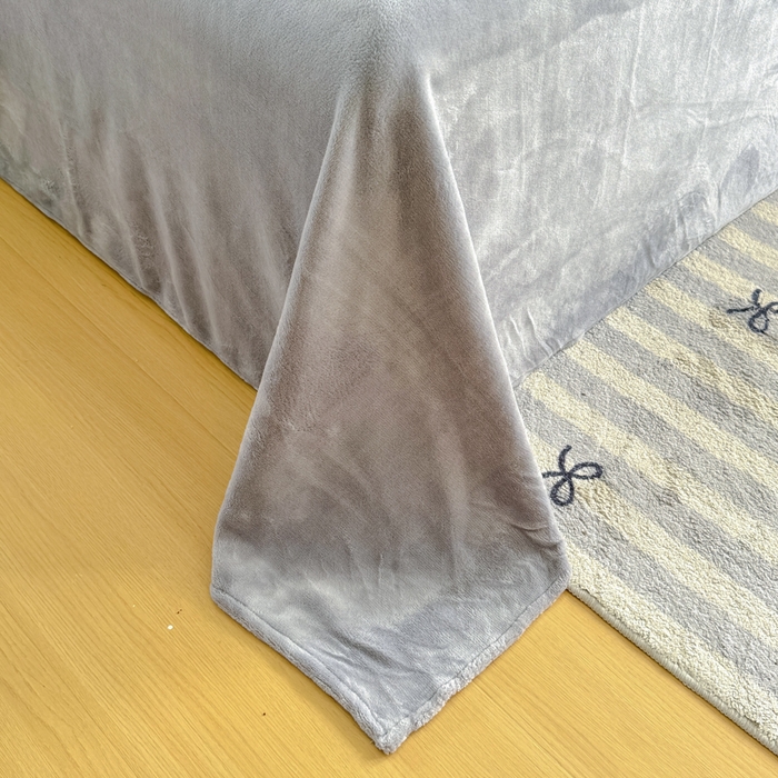 91家纺网 家纺一手货源 找家纺 恋佳居 2025新款卡通毛巾绣牛奶绒绣花四件套 可爱狗