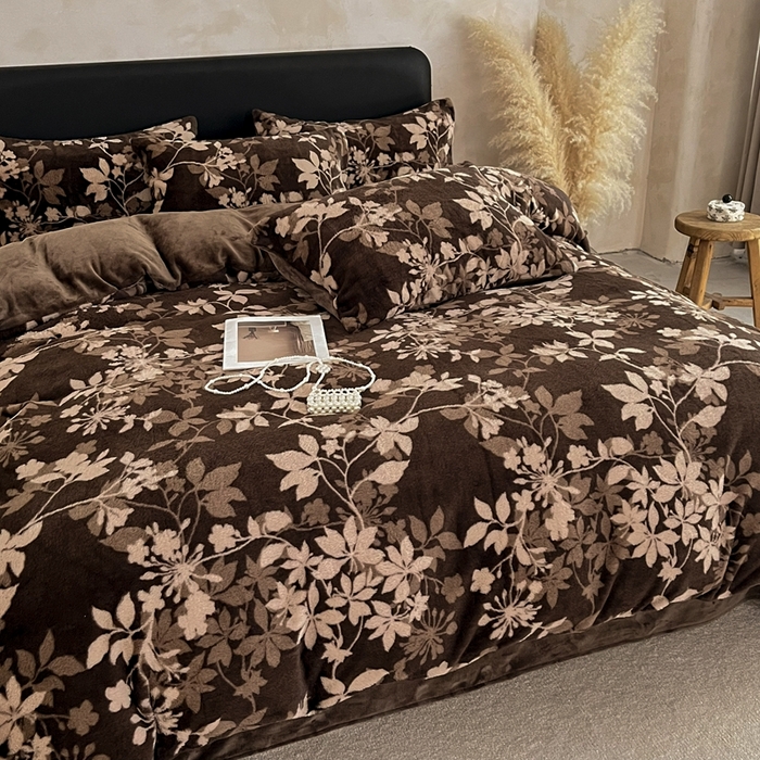 91家纺网 家纺一手货源 找家纺 铠畅家纺 2025新款美拉德风格兔毛绒床单四件套 美拉德-繁花