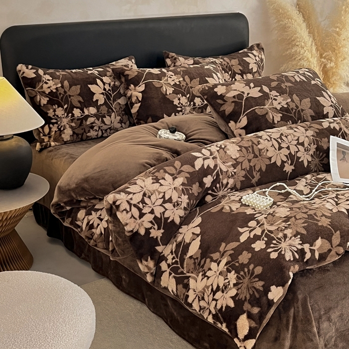 91家纺网 家纺一手货源 找家纺 铠畅家纺 2025新款美拉德风格兔毛绒床单四件套 美拉德-繁花