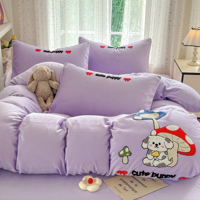 恋佳居 2025新款卡通毛巾绣牛奶绒绣花四件套 蘑菇与狗-紫