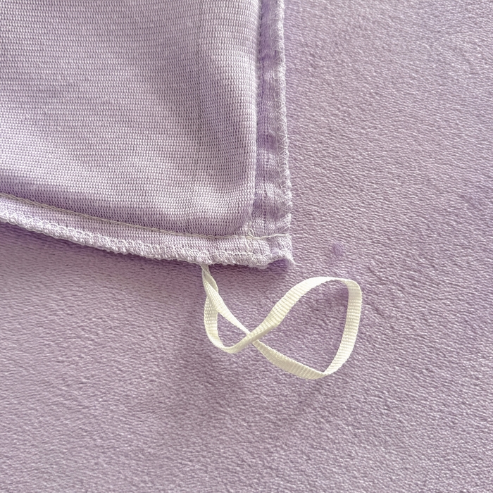 91家纺网 家纺一手货源 找家纺 恋佳居 2025新款卡通毛巾绣牛奶绒绣花四件套 蘑菇与狗-紫