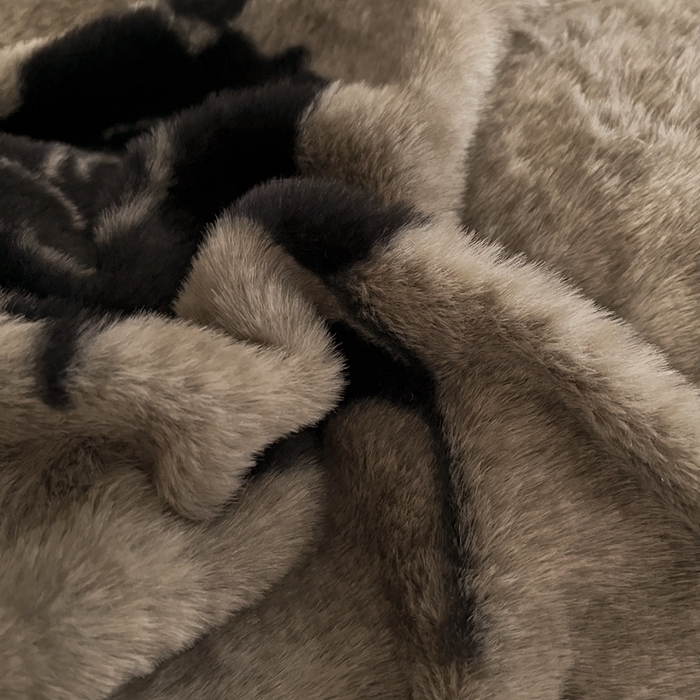 91家纺网 家纺一手货源 找家纺 铠畅家纺 2025新款美拉德风格兔毛绒床单四件套 美拉德-玫瑰绿