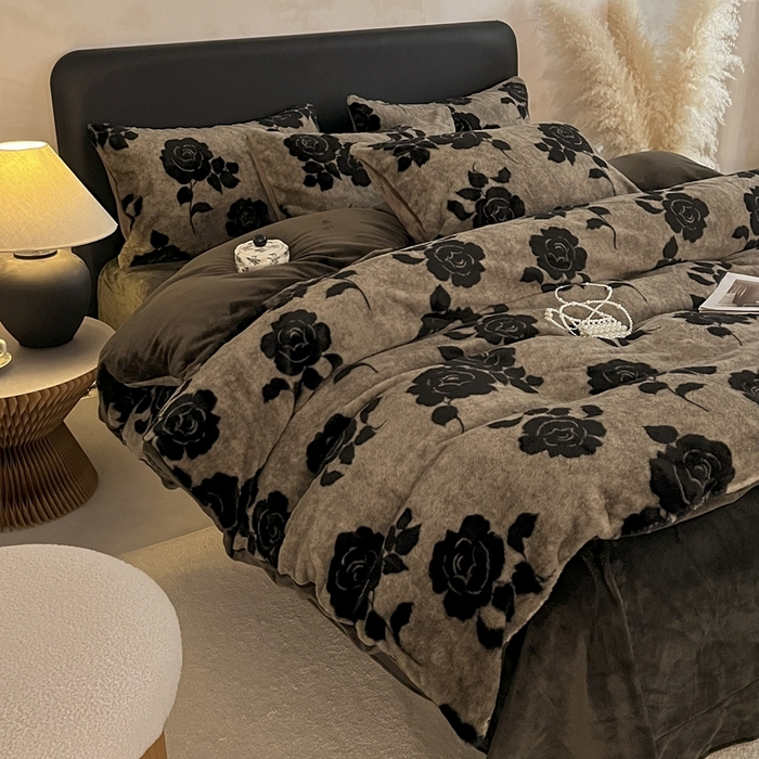 91家纺网 家纺一手货源 找家纺 铠畅家纺 2025新款美拉德风格兔毛绒床单四件套 美拉德-玫瑰绿