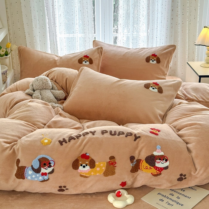 恋佳居 2025新款卡通毛巾绣牛奶绒绣花四件套 音乐派对