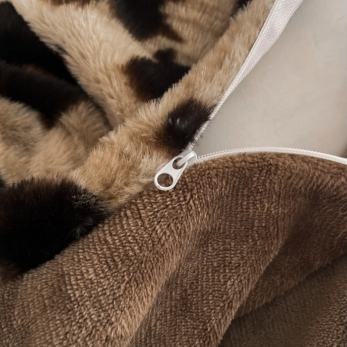 91家纺网 家纺一手货源 找家纺 铠畅家纺 2025新款美拉德风格兔毛绒床单四件套 美拉德-梦蝶咖