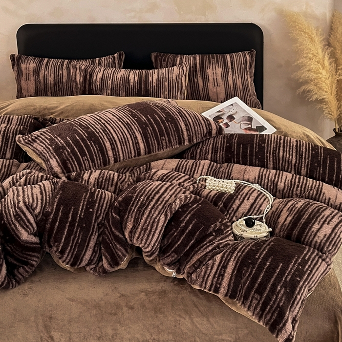 91家纺网 家纺一手货源 找家纺 铠畅家纺 2025新款美拉德风格兔毛绒床单四件套 美拉德-情缘咖