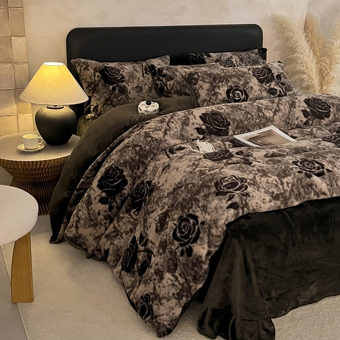 91家纺网 家纺一手货源 找家纺 铠畅家纺 2025新款美拉德风格兔毛绒床单四件套 美拉德-绽放绿