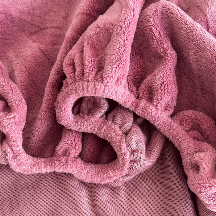 91家纺网 家纺一手货源 找家纺 三悦四季 2025新款200克加厚牛奶绒剪花四件套跨境直播爆款 豆沙