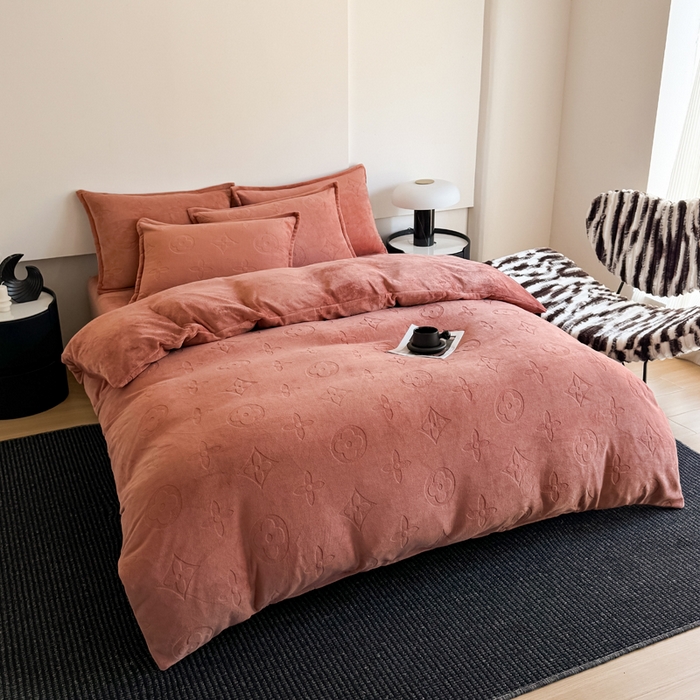 三悦四季 2025新款200克加厚牛奶绒剪花四件套跨境直播爆款 海棠红