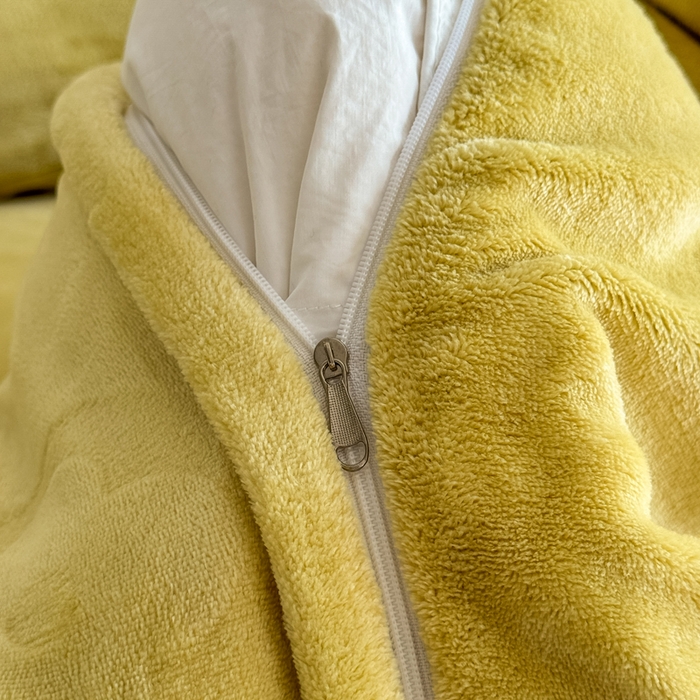 91家纺网 家纺一手货源 找家纺 三悦四季 2025新款200克加厚牛奶绒剪花四件套跨境直播爆款 抹茶绿