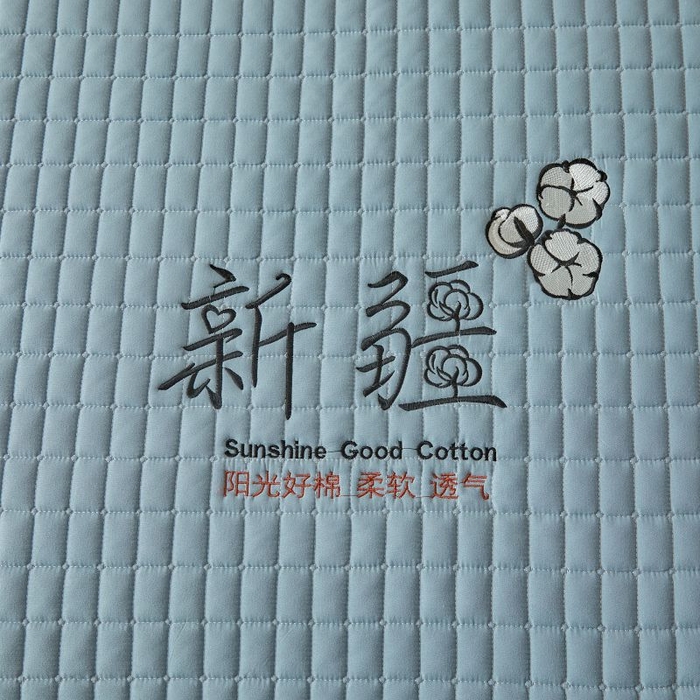 91家纺网 家纺一手货源 找家纺 （总）小禹仔家纺 2025新款刺绣床笠新疆棉花填充-夹棉床笠