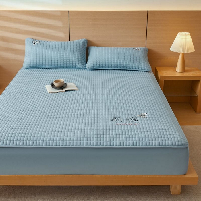 91家纺网 家纺一手货源 找家纺 （总）小禹仔家纺 2025新款刺绣床笠新疆棉花填充-夹棉床笠