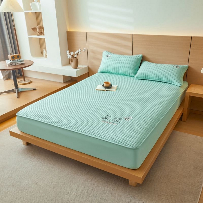 91家纺网 家纺一手货源 找家纺 小禹仔家纺 2025新款刺绣床笠新疆棉花填充-夹棉床笠 青春绿