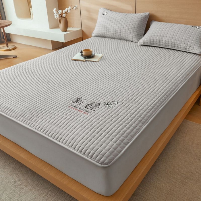 91家纺网 家纺一手货源 找家纺 小禹仔家纺 2025新款刺绣床笠新疆棉花填充-夹棉床笠 星辰灰