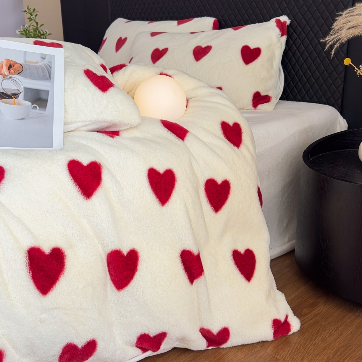 91家纺网 家纺一手货源 找家纺 （总）璐维斯 2025 A类舒适兔毛绒印花四件套卡通花卉牛奶绒秋冬保暖床上用品单被套三件套