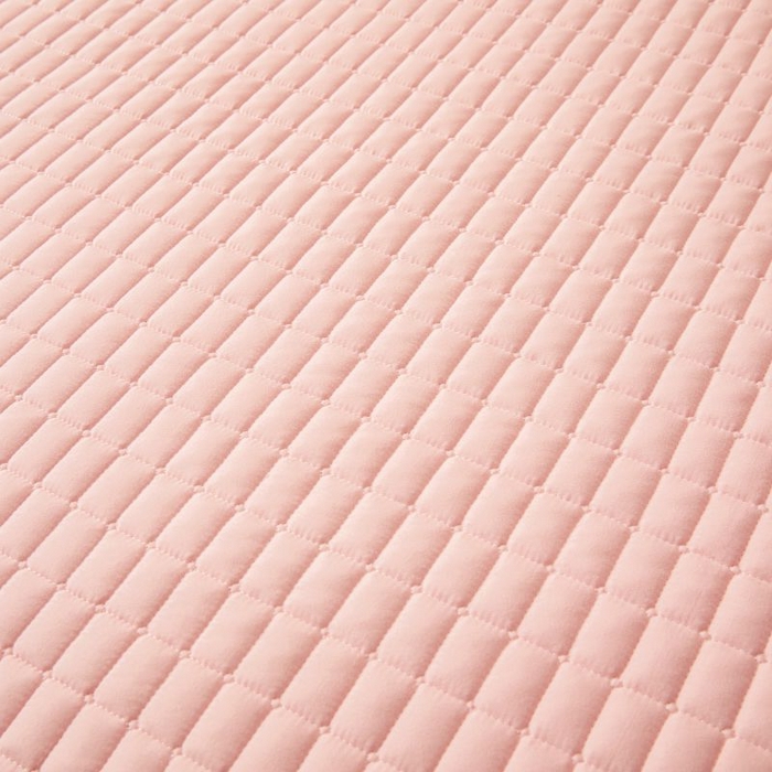 91家纺网 家纺一手货源 找家纺 小禹仔家纺 2025新款刺绣床笠新疆棉花填充-夹棉床笠 樱花粉