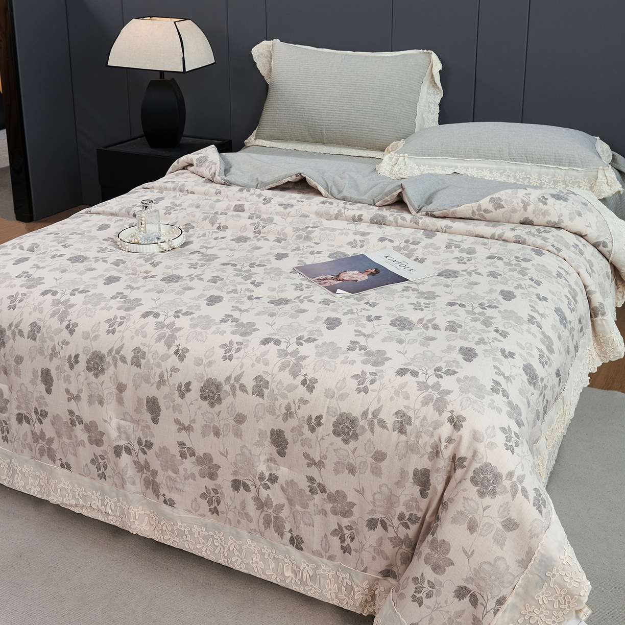 91家纺网 家纺一手货源 找家纺 优希家纺 2025新款暮悠棉麻多功能春秋被四件套 暮蔼花笺