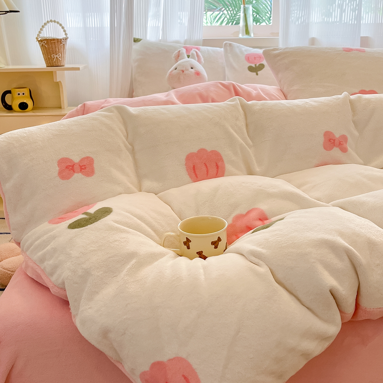 91家纺网 家纺一手货源 找家纺 （总）慕澄家纺 2025新款小清新牛奶绒印花四件套