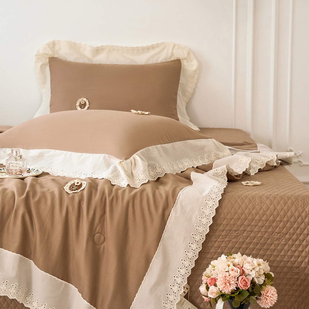 91家纺网 家纺一手货源 找家纺 优希家纺 2025新款竹氧棉多功能春秋被四件套 咖色