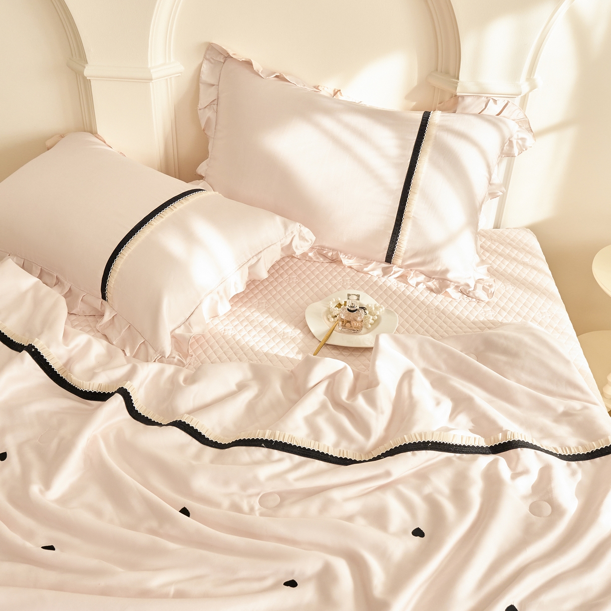 91家纺网 家纺一手货源 找家纺 优希家纺 2025新款樱桃公主夏被四件套 粉色