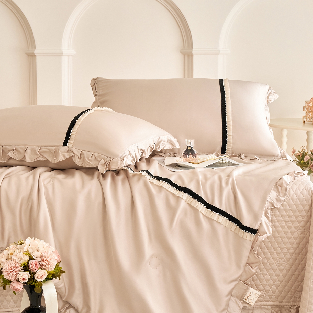 91家纺网 家纺一手货源 找家纺 优希家纺 2025新款樱桃公主夏被四件套 卡其