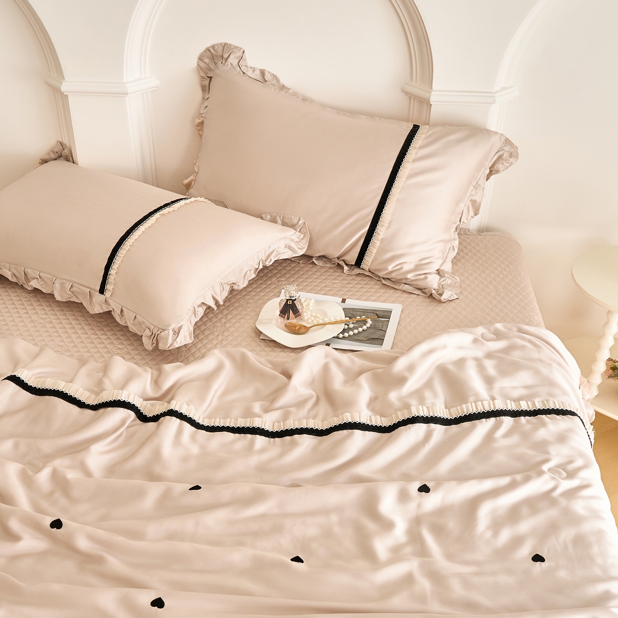 91家纺网 家纺一手货源 找家纺 优希家纺 2025新款樱桃公主夏被四件套 卡其