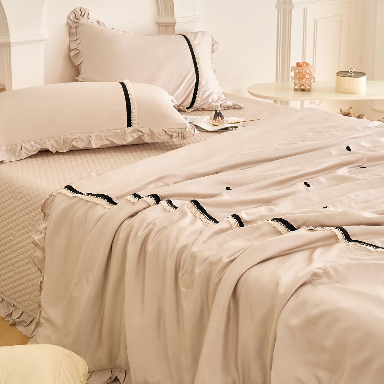 91家纺网 家纺一手货源 找家纺 优希家纺 2025新款樱桃公主夏被四件套 卡其