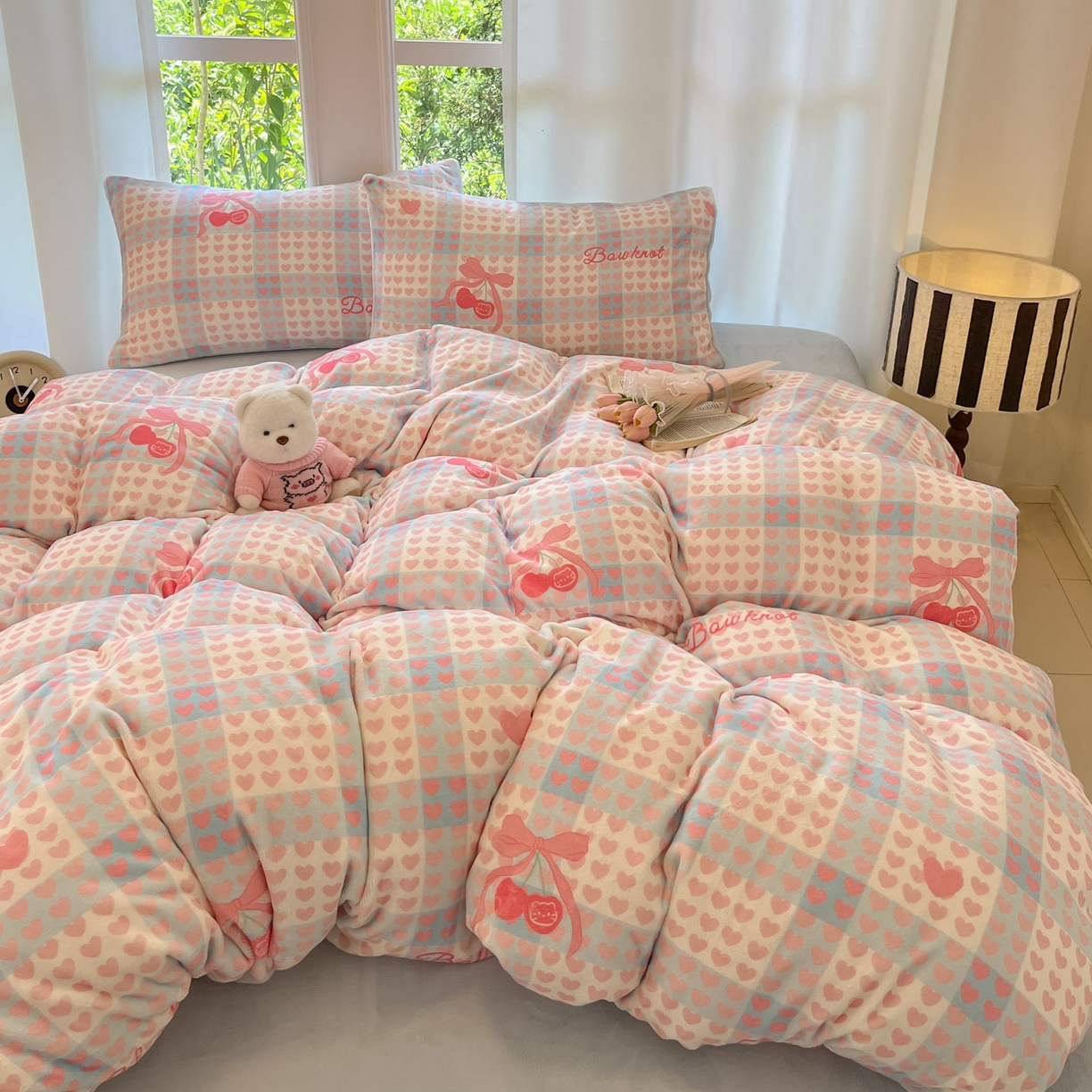 91家纺网 家纺一手货源 找家纺 （总）慕澄家纺 2025新款小清新牛奶绒印花四件套