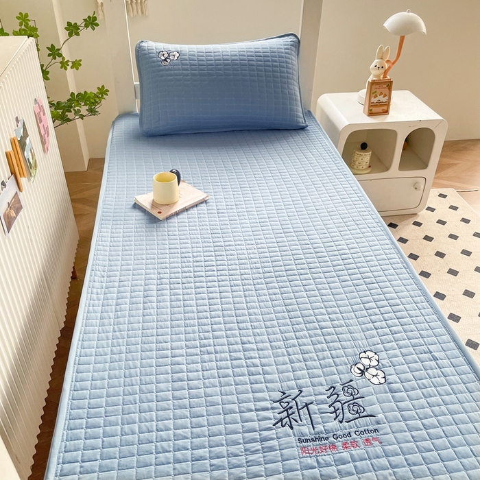 91家纺网 家纺一手货源 找家纺 （总）小禹仔家纺 2025新款刺绣床笠-学生图