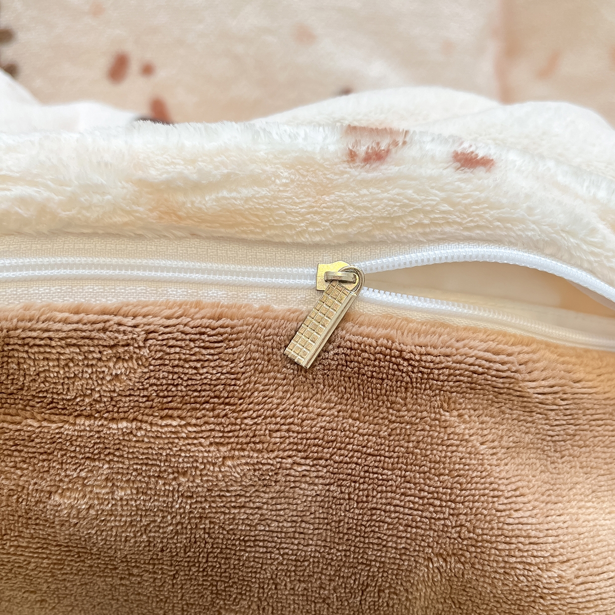 91家纺网 家纺一手货源 找家纺 慕澄家纺 2025新款小清新牛奶绒印花四件套 点点熊仔