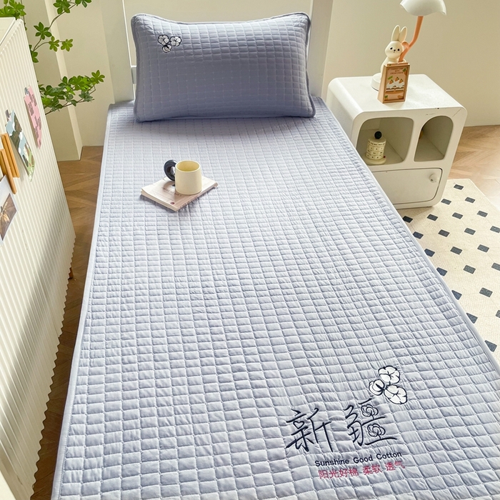 91家纺网 家纺一手货源 找家纺 小禹仔家纺 2025新款刺绣床笠-学生图 星空灰