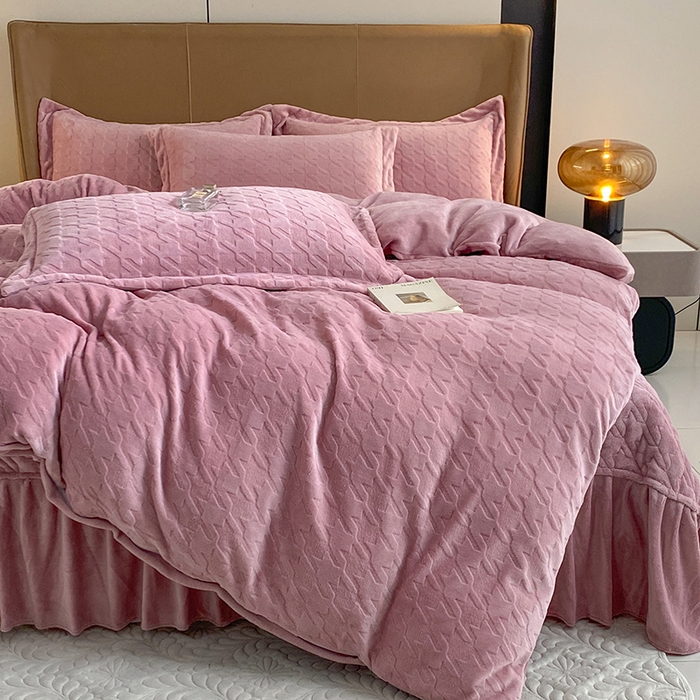 美伦美焕 2025新款立体雕花绒床盖款四件套 豆沙