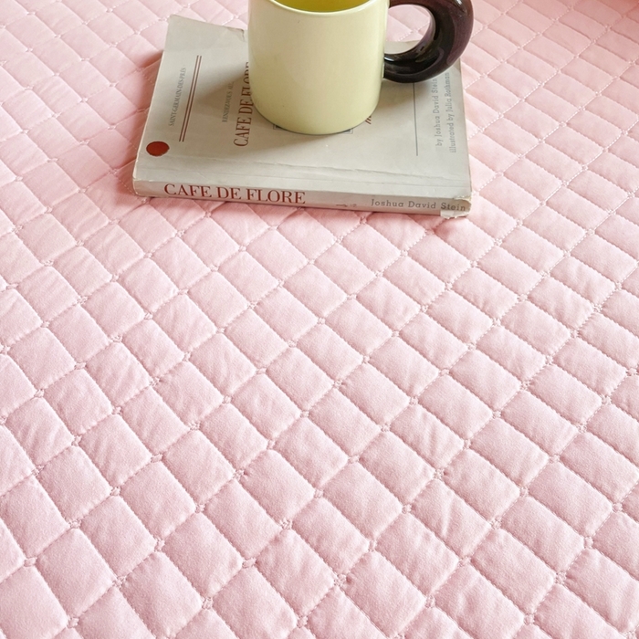 91家纺网 家纺一手货源 找家纺 小禹仔家纺 2025新款刺绣床笠-学生图 樱花粉