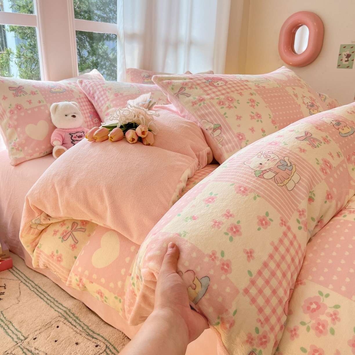 91家纺网 家纺一手货源 找家纺 慕澄家纺 2025新款小清新牛奶绒印花四件套 格子小猫