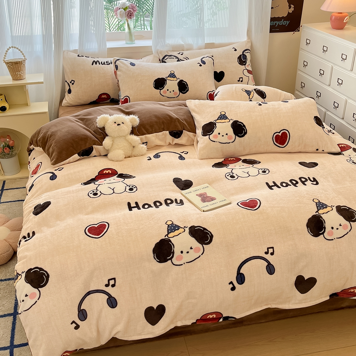 91家纺网 家纺一手货源 找家纺 慕澄家纺 2025新款小清新牛奶绒印花四件套 酷酷狗