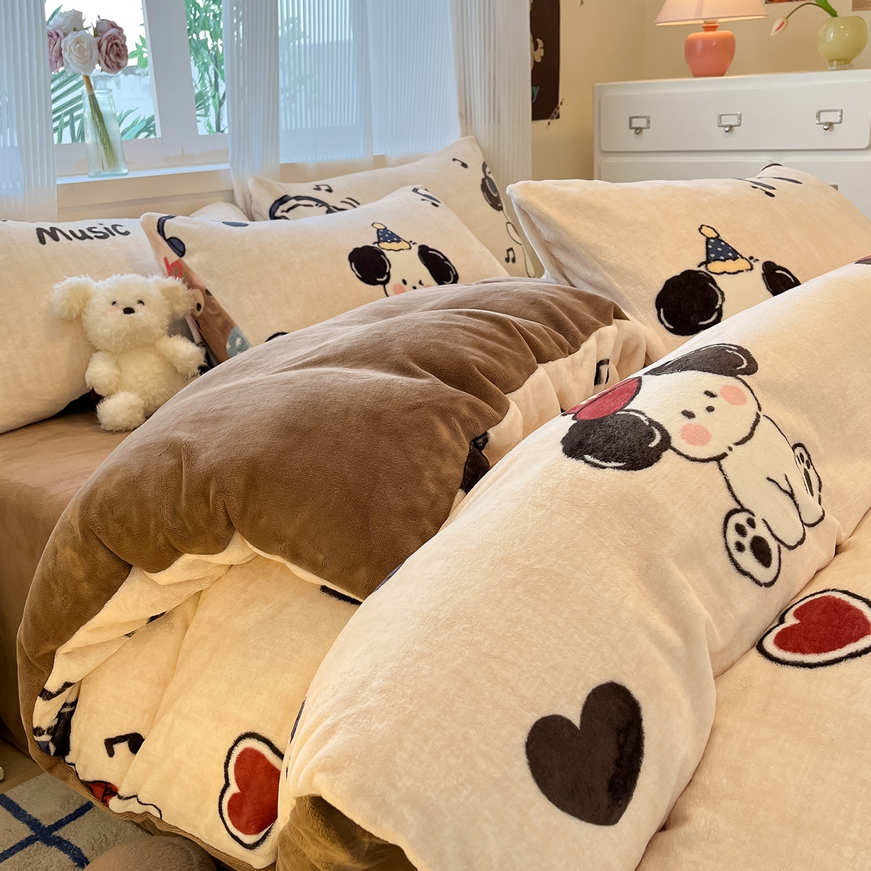 慕澄家纺 2025新款小清新牛奶绒印花四件套 酷酷狗