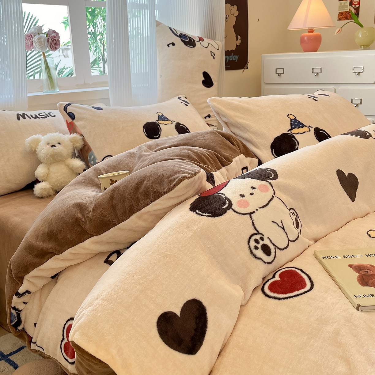 91家纺网 家纺一手货源 找家纺 慕澄家纺 2025新款小清新牛奶绒印花四件套 酷酷狗