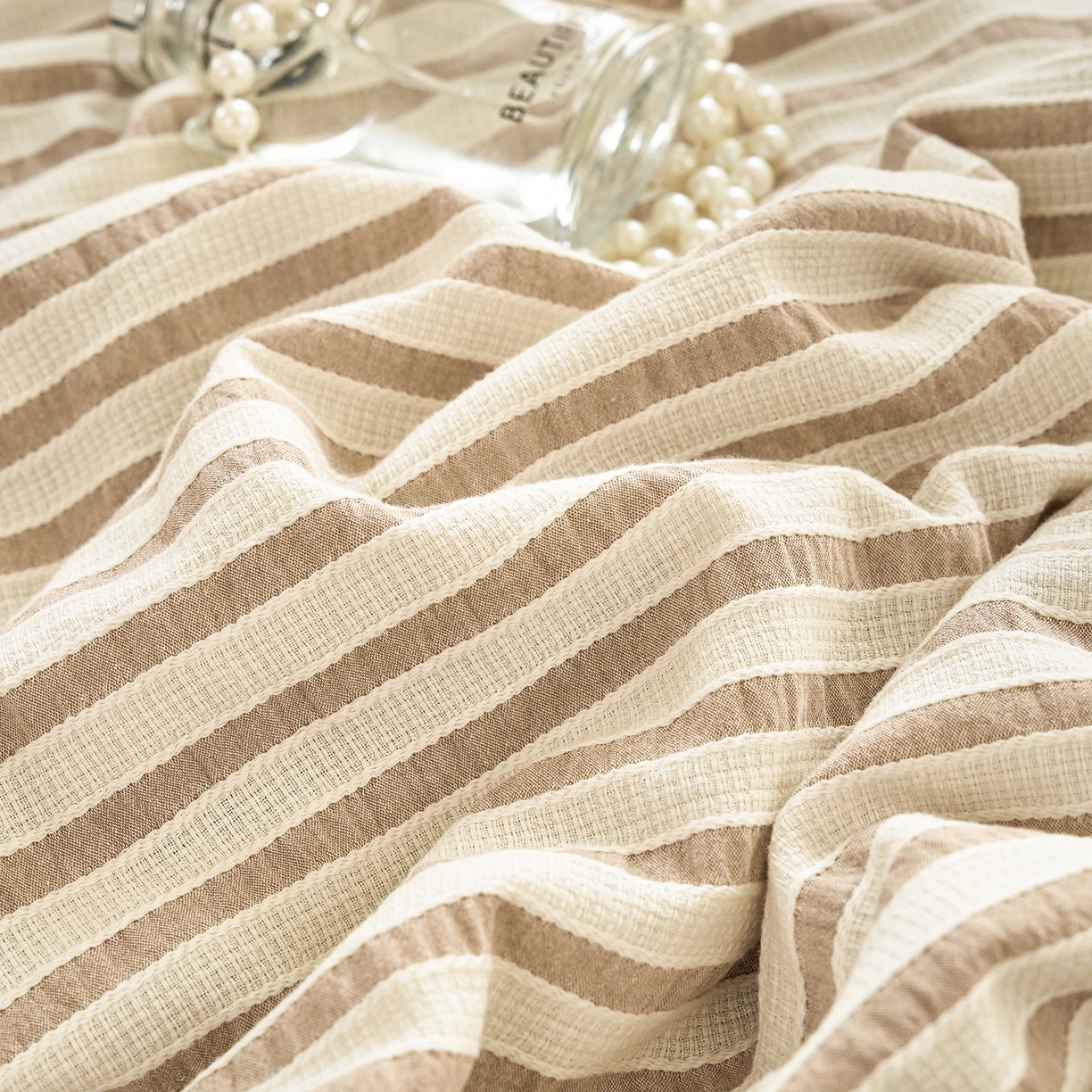 91家纺网 家纺一手货源 找家纺 优希家纺 2025新款花间语夏被四件套 卡其