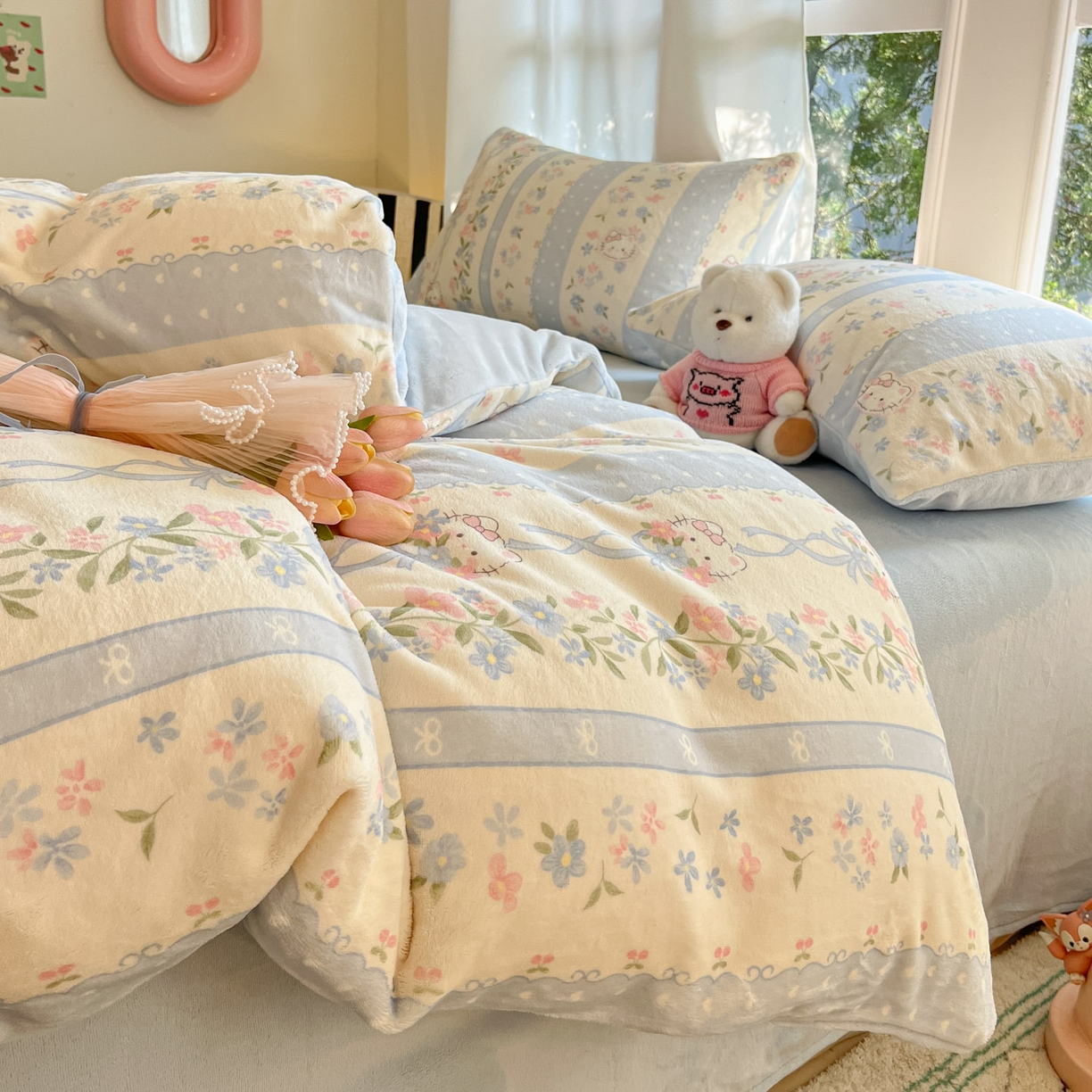 91家纺网 家纺一手货源 找家纺 慕澄家纺 2025新款小清新牛奶绒印花四件套 蓝条凯蒂