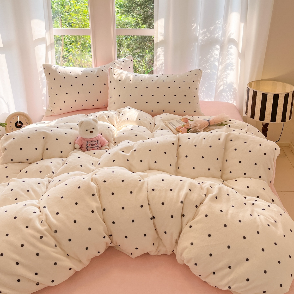 91家纺网 家纺一手货源 找家纺 慕澄家纺 2025新款小清新牛奶绒印花四件套 浪漫波点