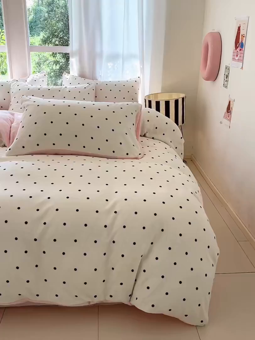 91家纺网 家纺一手货源 找家纺 慕澄家纺 2025新款小清新牛奶绒印花四件套 浪漫波点