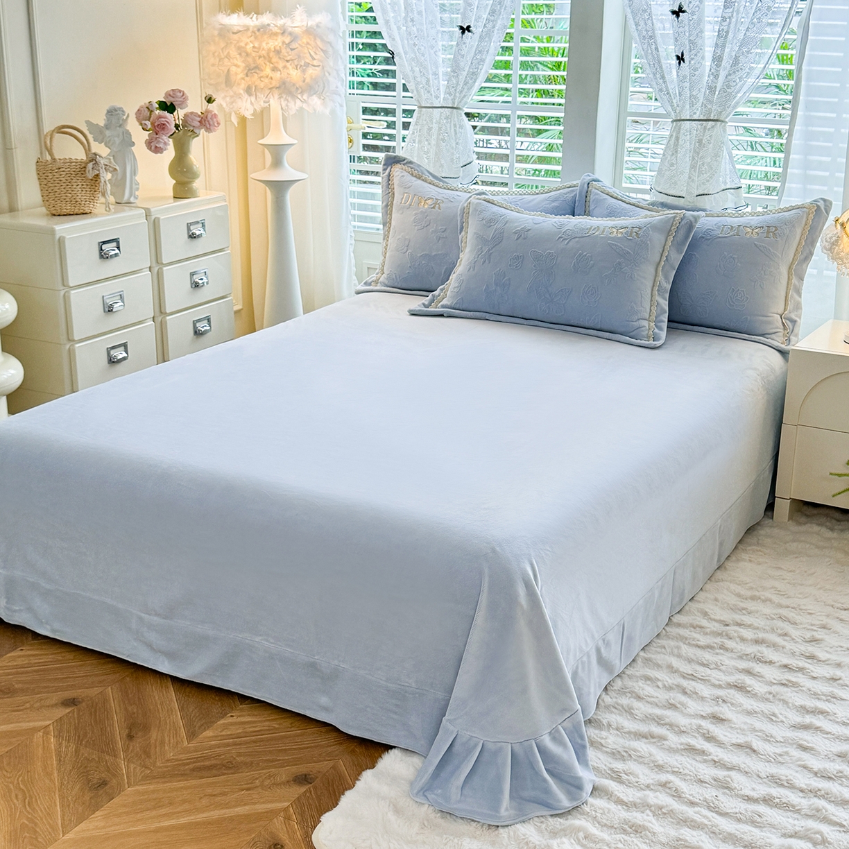 91家纺网 家纺一手货源 找家纺 艾唯希家纺 2025新款韩版雕花绒工艺四件套全消光牛奶绒-语蝶系列 语蝶-兰