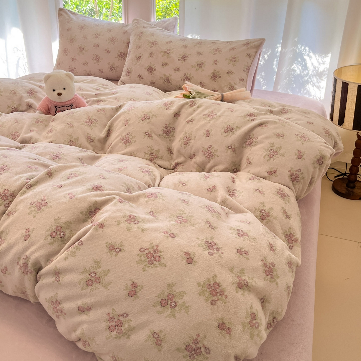 91家纺网 家纺一手货源 找家纺 慕澄家纺 2025新款小清新牛奶绒印花四件套 梦幻花语