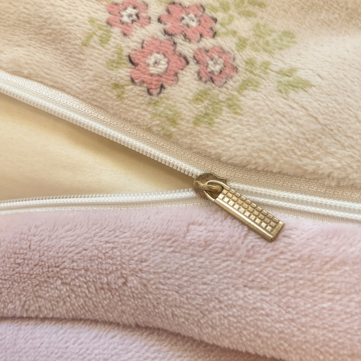 91家纺网 家纺一手货源 找家纺 慕澄家纺 2025新款小清新牛奶绒印花四件套 梦幻花语