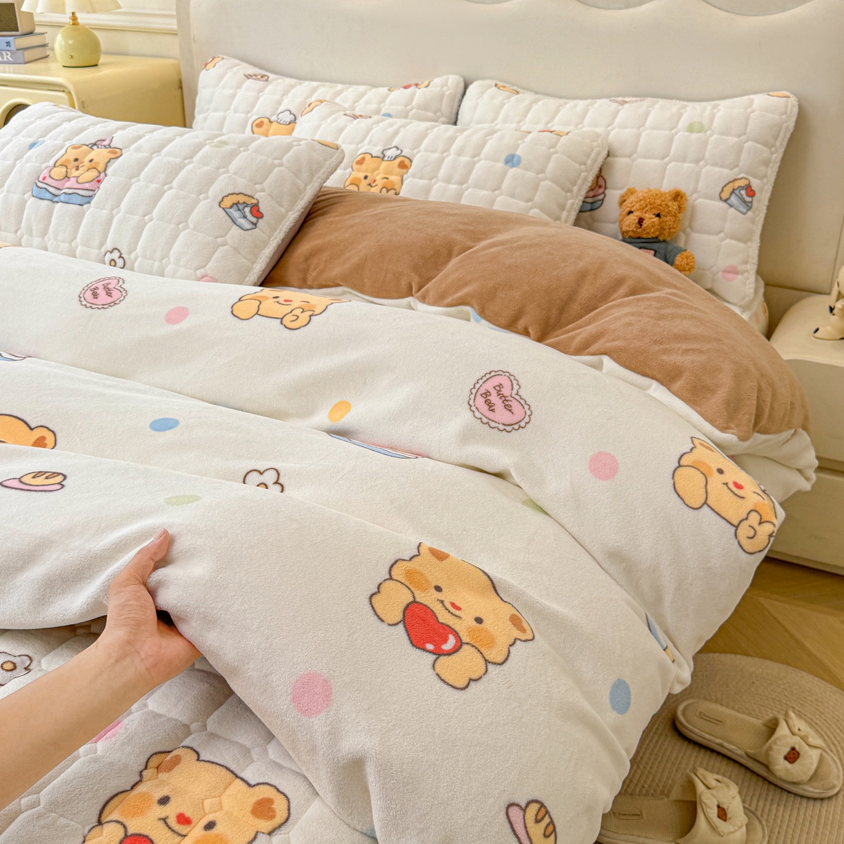 91家纺网 家纺一手货源 找家纺 （总）LIFE.丽芙 2025秋冬新款A类牛奶绒加厚夹棉床笠+被套组合四件套