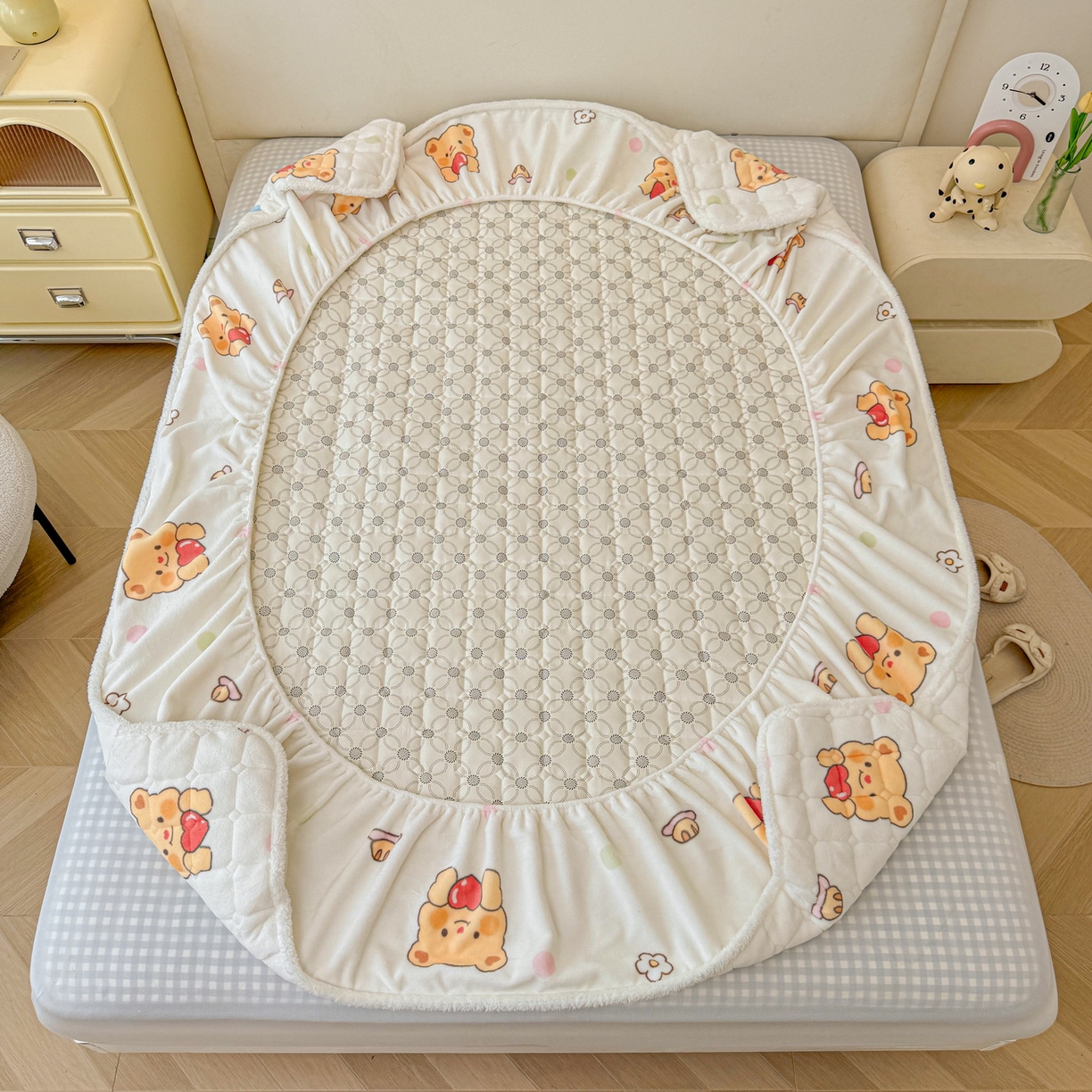 91家纺网 家纺一手货源 找家纺 （总）LIFE.丽芙 2025秋冬新款A类牛奶绒加厚夹棉床笠+被套组合四件套