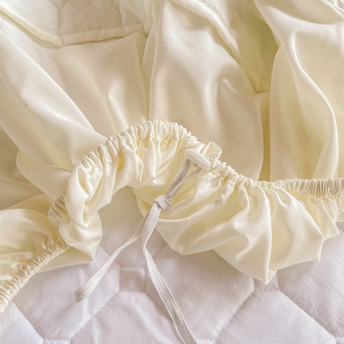 91家纺网 家纺一手货源 找家纺 小禹仔家纺 2025新款亲肤面包格夹棉床笠-学生图 面包格-白