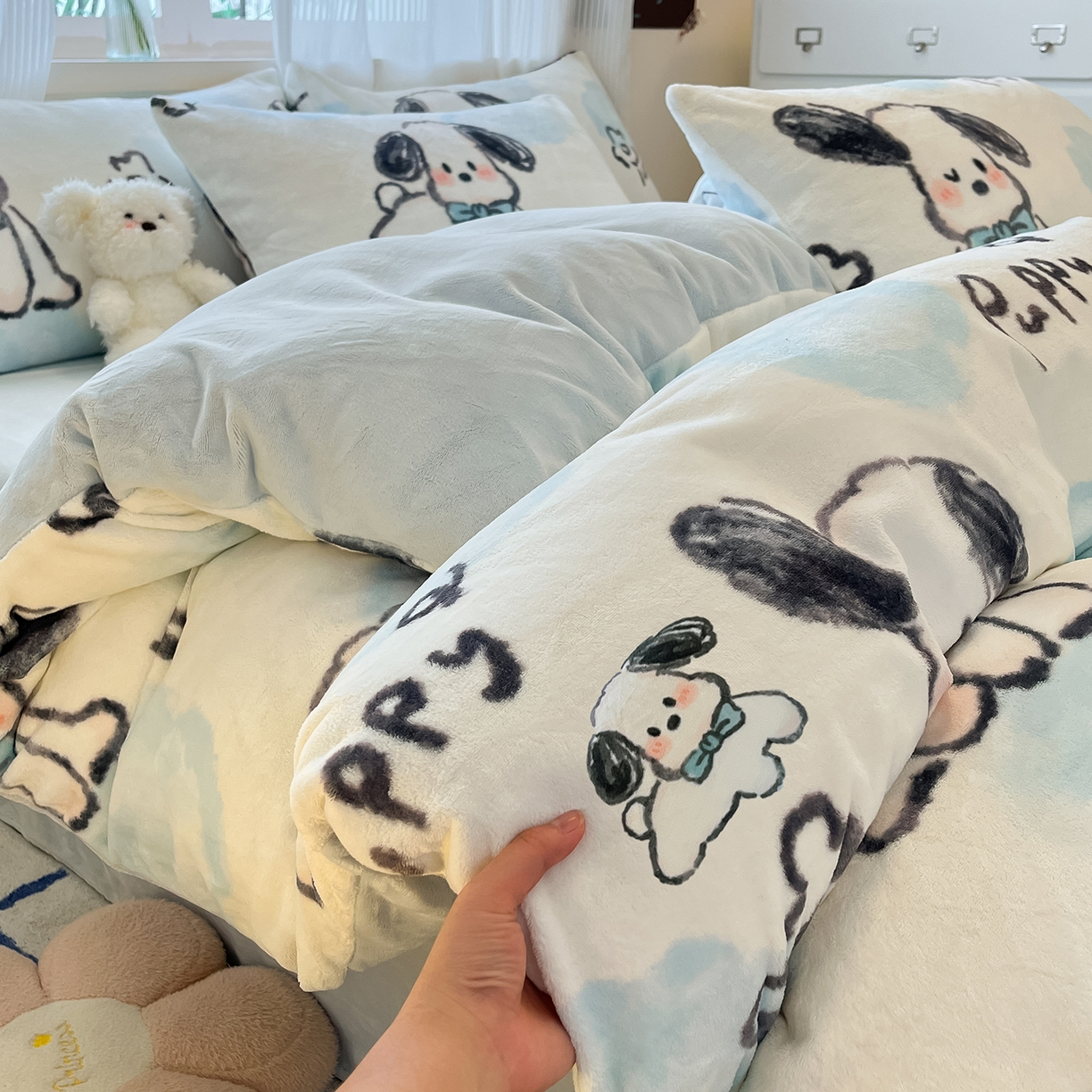 91家纺网 家纺一手货源 找家纺 慕澄家纺 2025新款小清新牛奶绒印花四件套 趣味狗