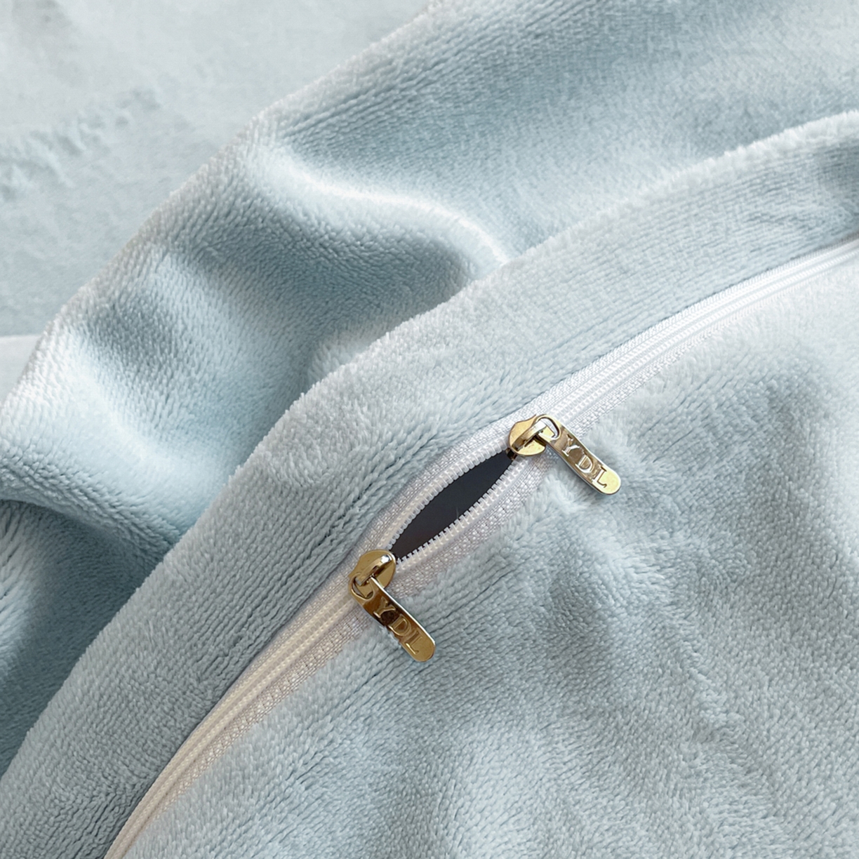 91家纺网 家纺一手货源 找家纺 新方向 2025新款高克重240克A类全消光刺绣牛奶绒四件套-蝶舞 蝶舞-星月蓝