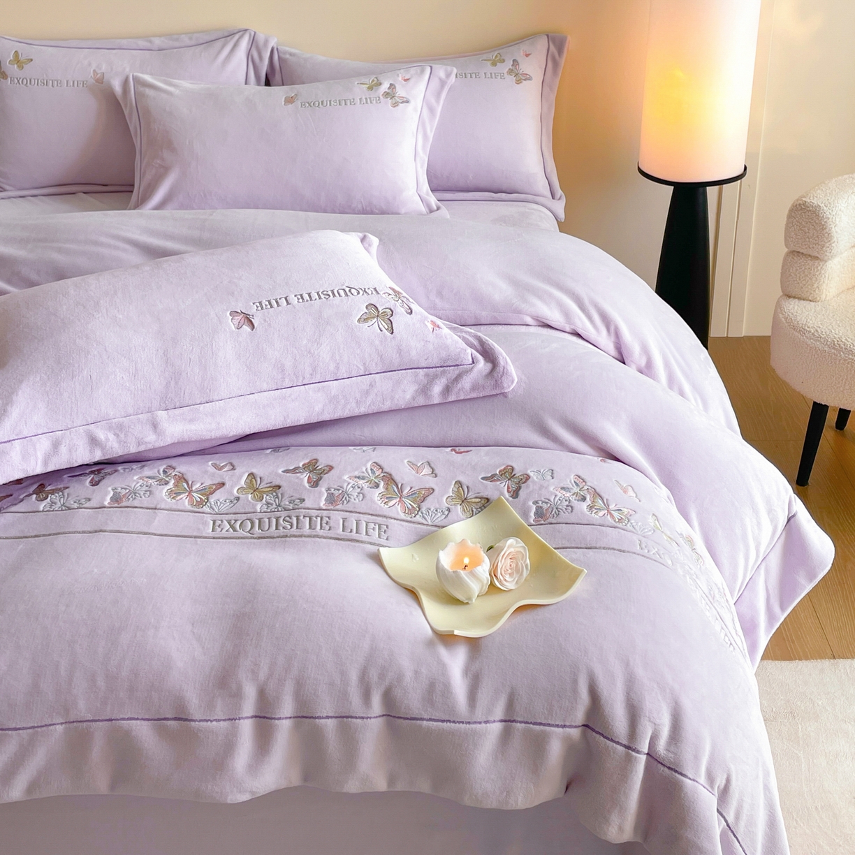 91家纺网 家纺一手货源 找家纺 新方向 2025新款高克重240克A类全消光刺绣牛奶绒四件套-蝶舞 蝶舞-魅紫